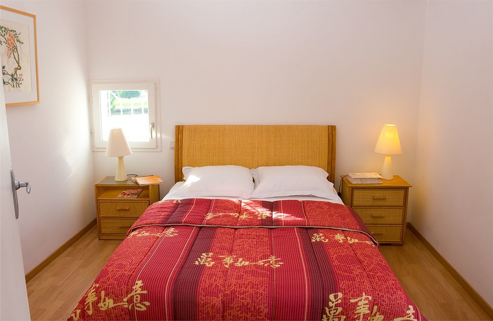 Madame Vacances Les Maisons De Fontenelles L'Aiguillon-sur-Vie ภายนอก รูปภาพ